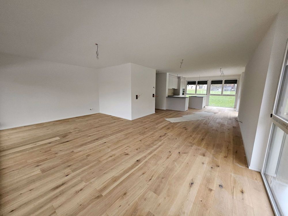 Letzte 4.5 Zi Neubau Wohnung 126m2 im Erdegschoss in Balsthal - Bild 1