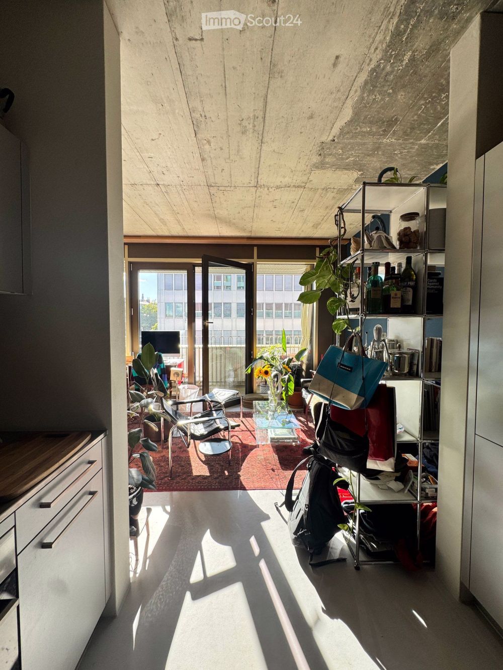 Moderne 1.5-Zimmer-Wohnung mit Balkon und Bergblick in Bern - Bild 1