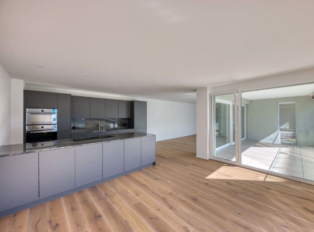 Wohnen mit Garten in Stachen: 3.5 Zimmer, hochwertiger Ausbau und Haustiere willkommen - Bild 1