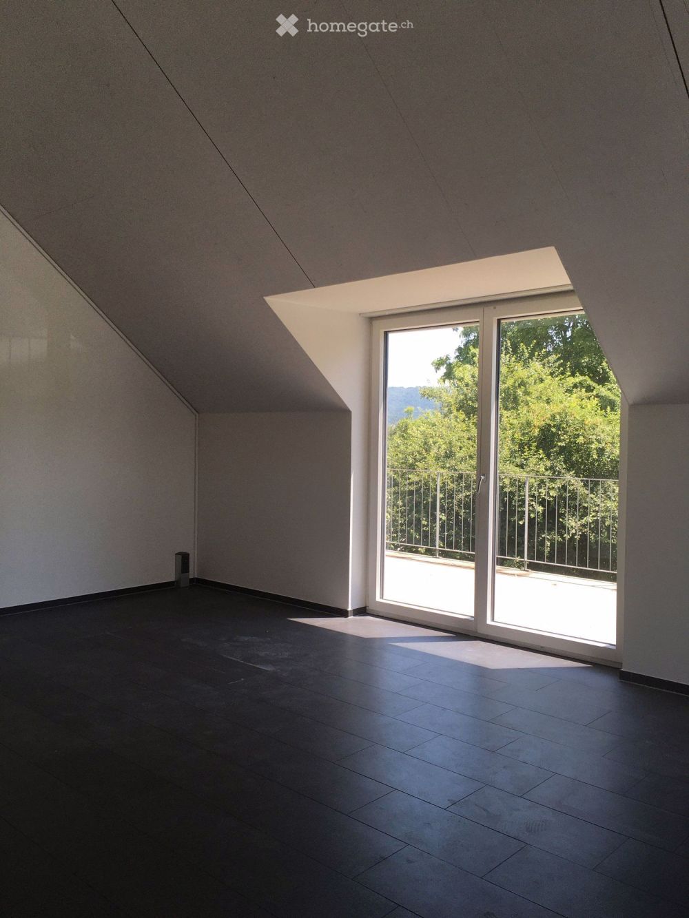 Frisch sanierte 4.5-Zimmerwohnung mit Aussicht – direkt am Moossee - Bild 3