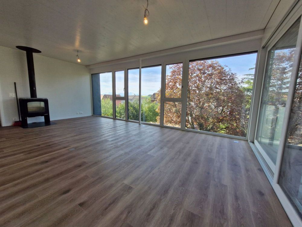 A La Sarraz, magnifique 4.5 pièces, lumineux, neuf avec grand balcon - Bild 3