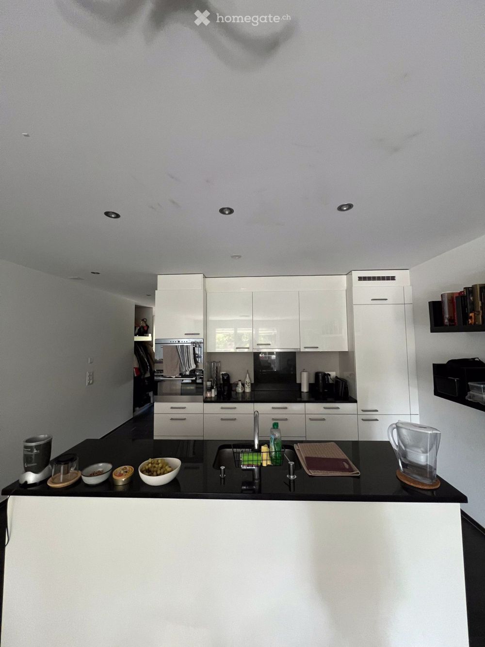 Moderne 4.5-Zimmer-Wohnung mit Balkon in Naenikon - Bild 4