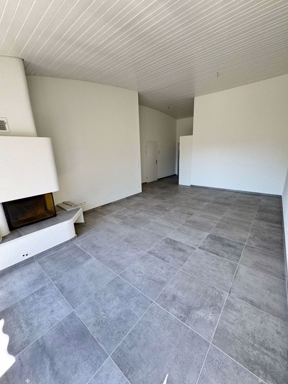 Modern sanierte 3.5-Zimmer-Attika-Wohnung im Herzen von Biel - Bild 5