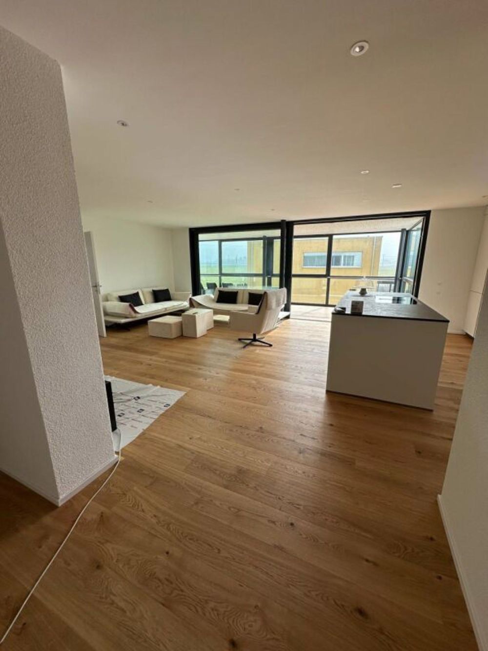 ERSTBEZUG - LUXURIÖSE 5.5-ZIMMER MAISONETTEWOHNUNG - Bild 7