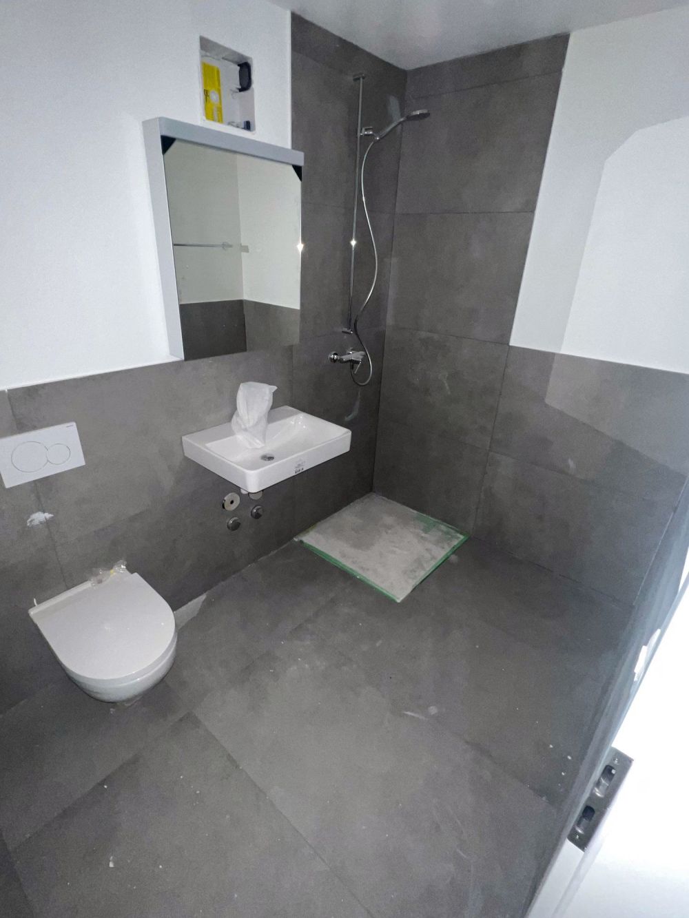 Neu Sanierte 2,5-Zimmer-Wohnung in Hofstetten – Moderner Wohnkomfort im Grünen - Bild 4