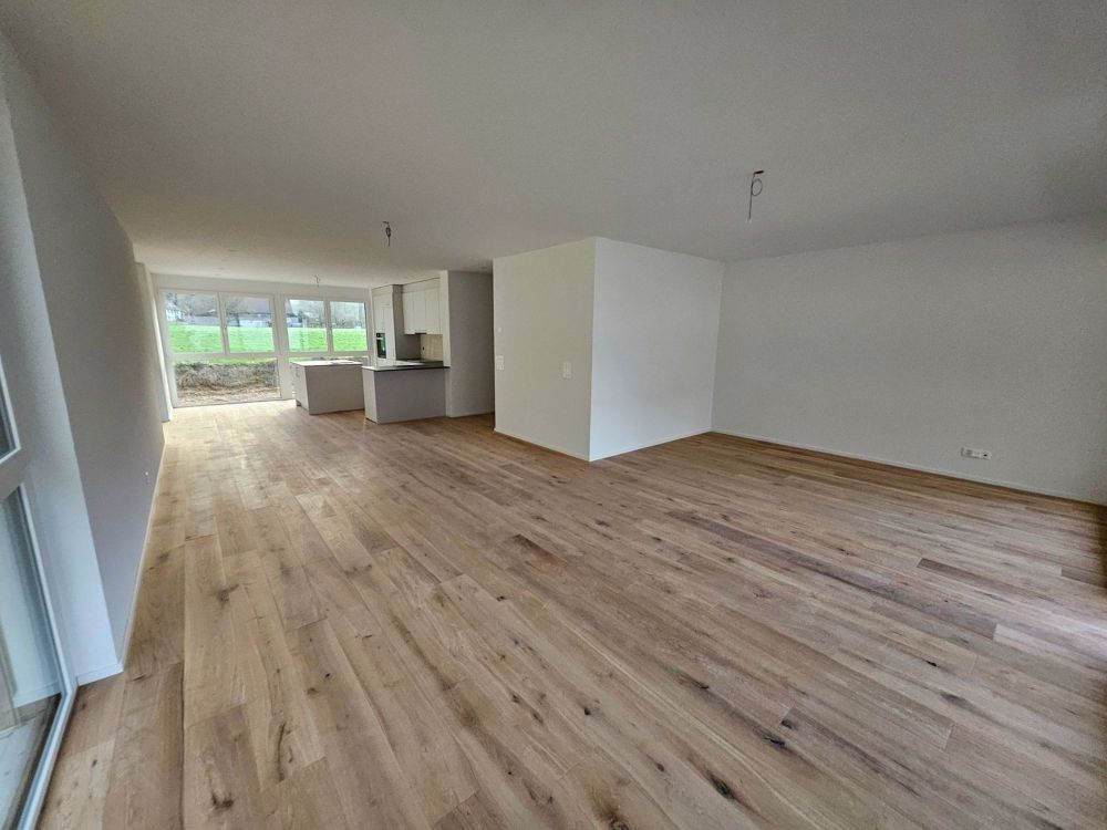 Letzte grosse lichtdurchflutete 3.5 Zi Neubau WG in Balsthal - Bild 2