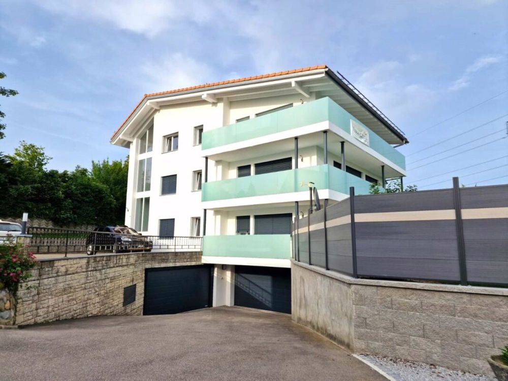 HELLUND LUXURIÖS, IN DER ETAGE - Bild 1