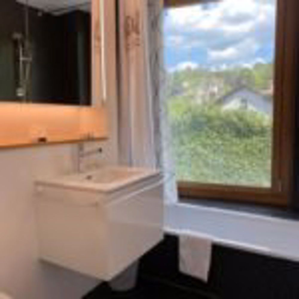 JP4-L3 3.5-Zimmer-Wohnung im 1. Stock - salle de bain