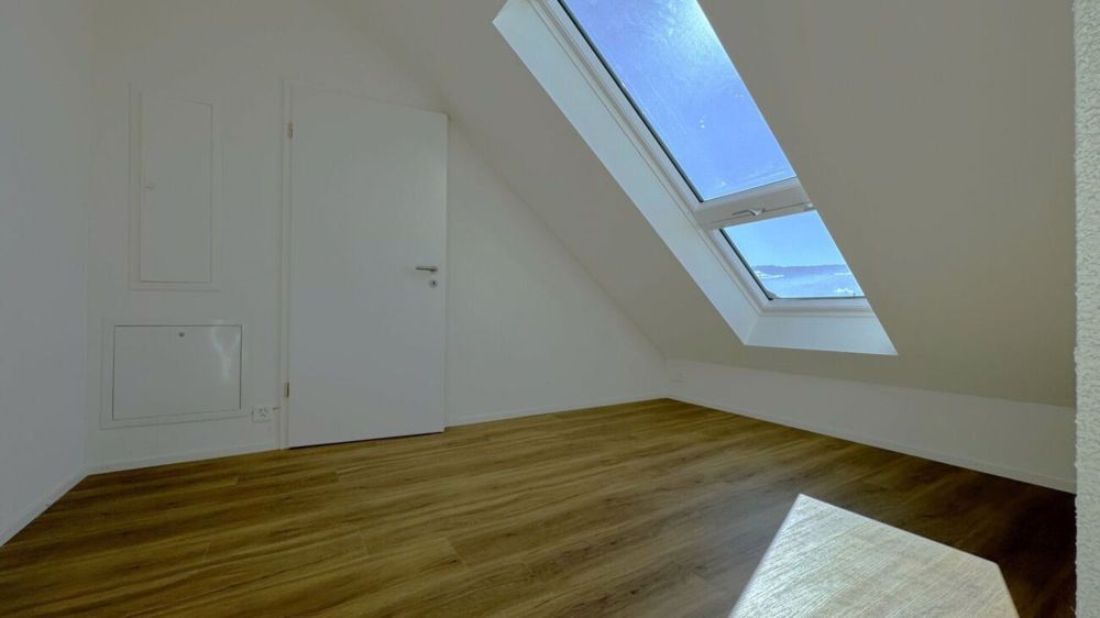 Erstvermietung Moderne 2.0 Wohnung mit Balkon und eine Dachluke - Bild 12
