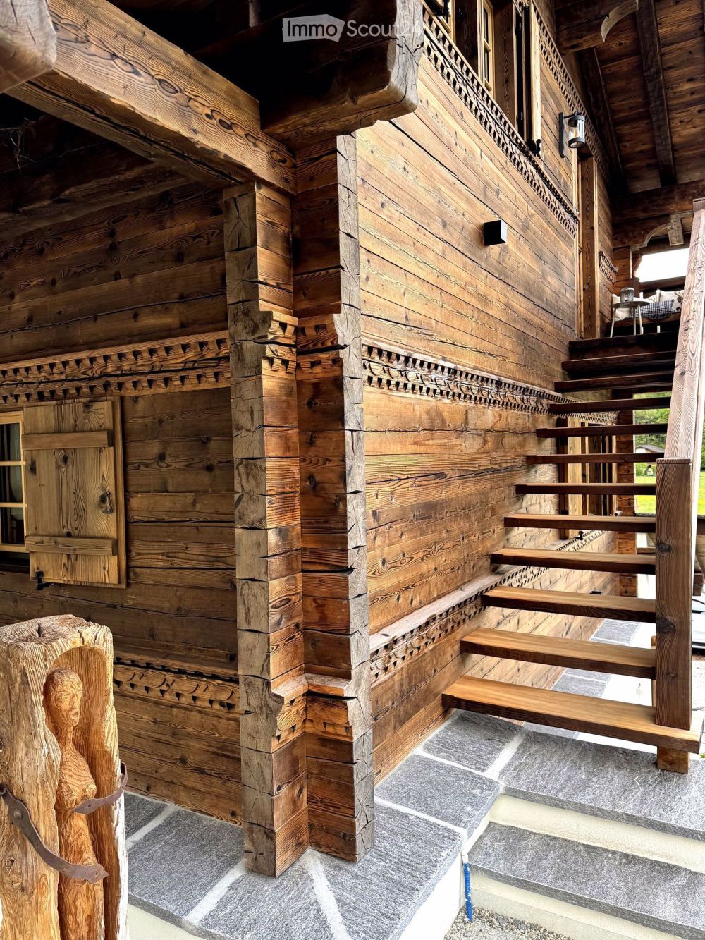 Alpine Moderne 2.5-Zimmer-Dachwohnung (Maissen Haus) in Flond. Erstvermietung mit exklusiven Möbeln - Bild 6
