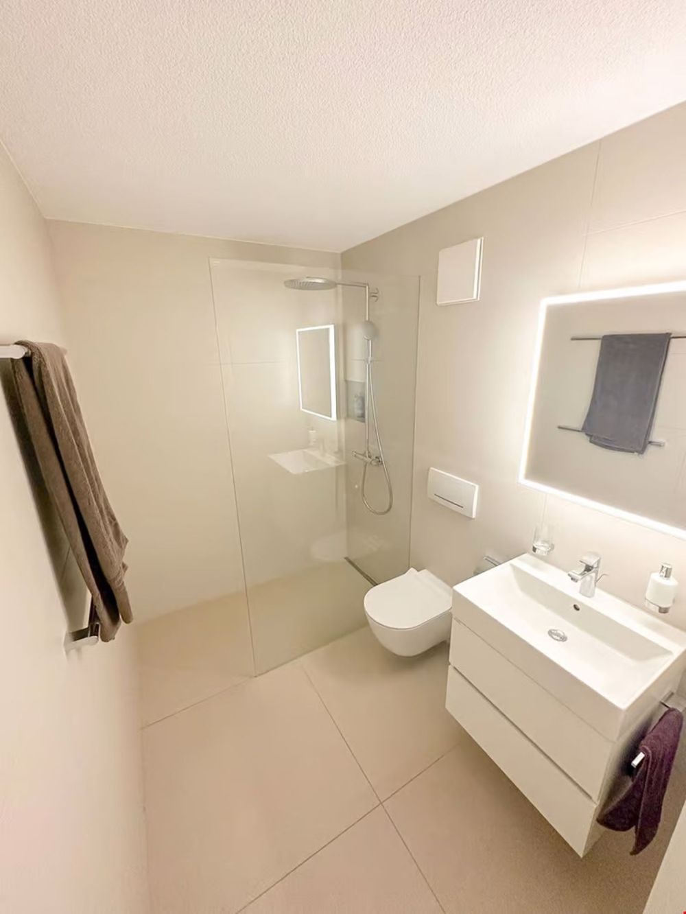 Modern sanierte und altersgerechte 2.5 Zimmerwohnung - Bild 6