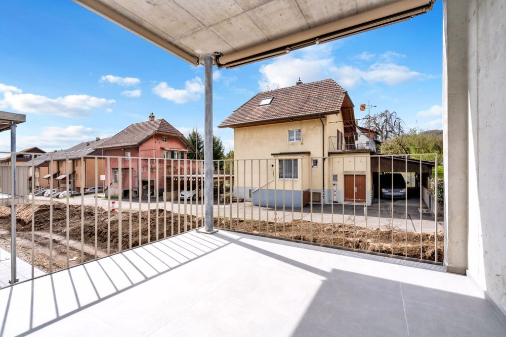 Neubau-Single-Wohnung sucht Nachmieter - Balkon