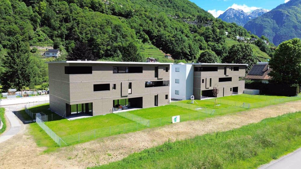 Moderno appartamento all'ultimo piano con bella terrazza - Bild 2
