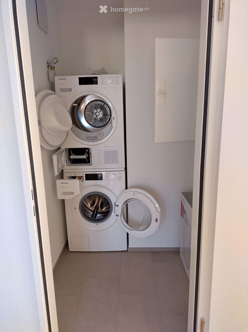 Moderne 2.5-Zimmer-Attikawohnung in Dietlikon - Bild 5