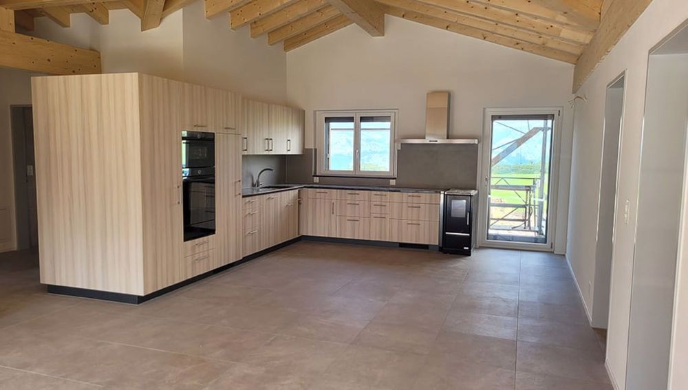ERSTVERMIETUNG / Wunderschöne Dachwohnung in sonniger, ruhiger Wohnlage - Bild 4