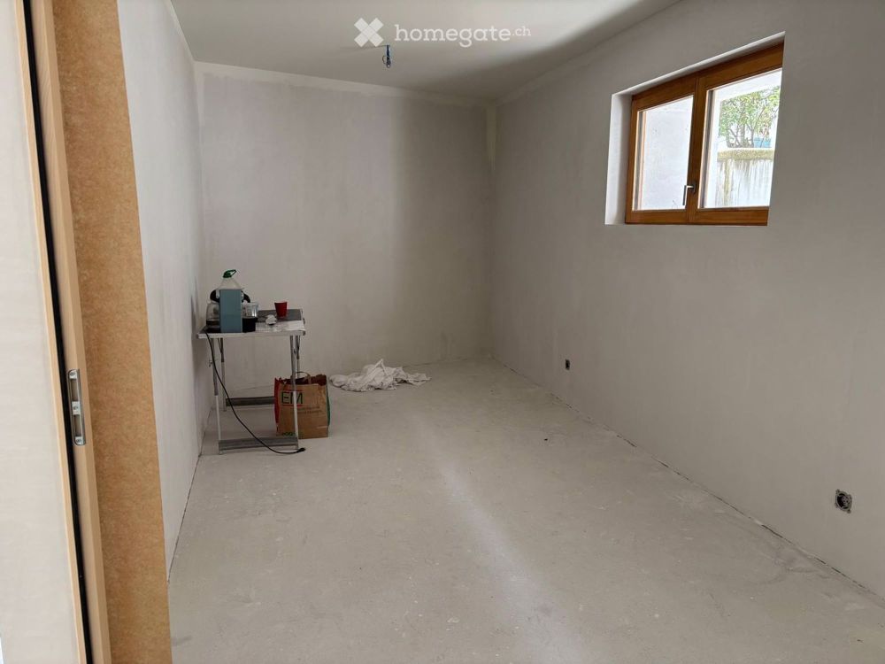 Moderne 2-Zimmer-Neubau-Wohnung in La Punt Chamues-ch - Bild 3
