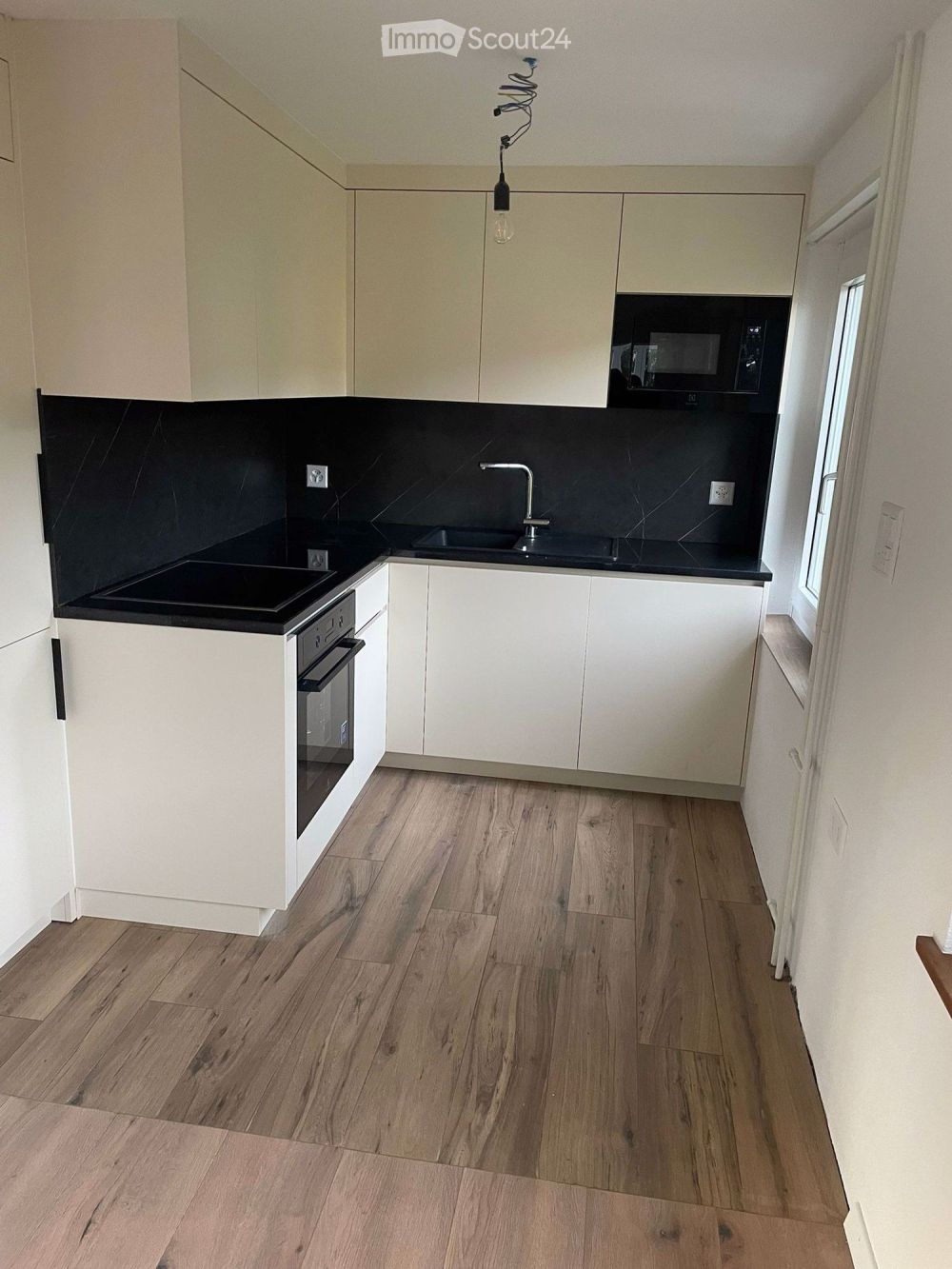 Moderne 4.5-Zimmer-Wohnung in Triengen mit Balkon und Parkplatz, Erstbezug nach Renovation - Bild 1