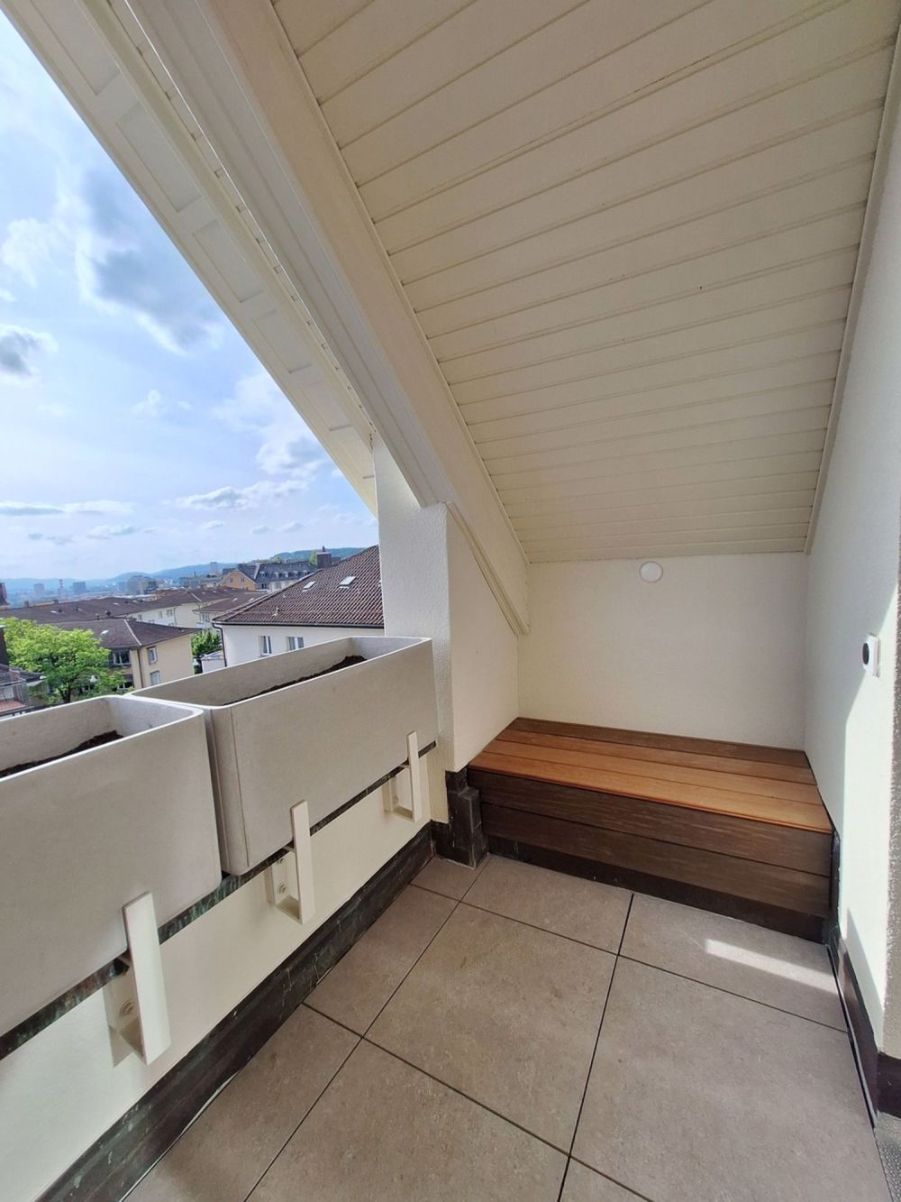 Erstbezug Altbau-Loft-Maisonette mit Cheminée auf 120 m2 - Balkon