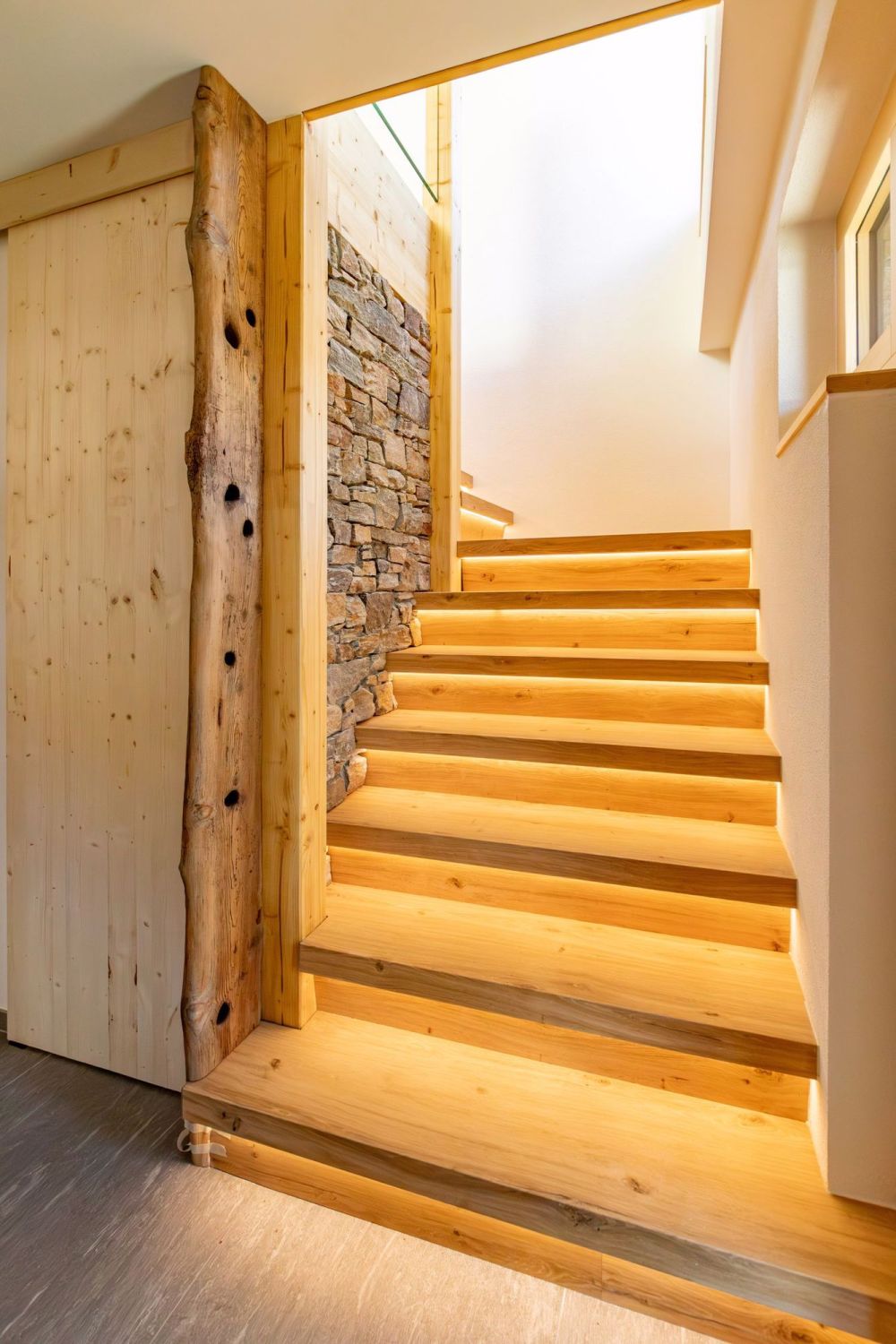 Exklusives Wohnen in Termen – Erstvermietung nach hochwertigem Umbau eines ehemaligen Stalls - Bild 8