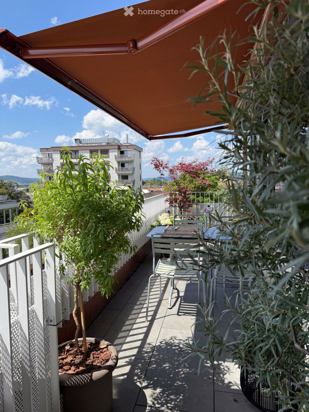 Exklusive Stadtwohnung mit Rundumsicht über Zürich – direkt am Hegibachplatz - Bild 4