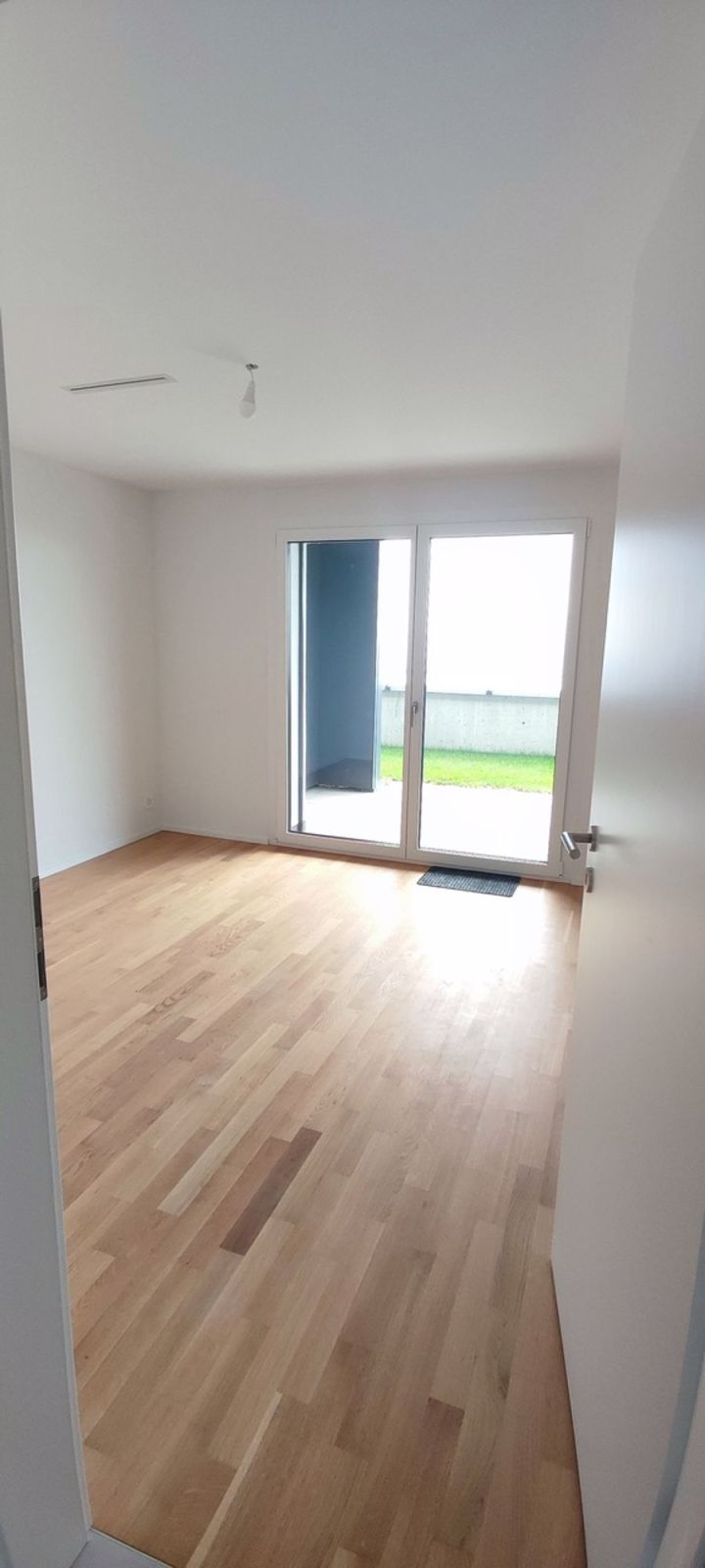 Prächtiges 4.5-Zimmer-Wohnung mit Blick auf den See und die Berge - Bild 8