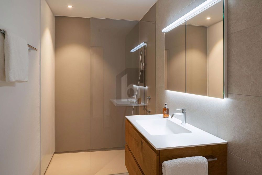 LUXURIÖS MIT TRAUMHAFTER AUSSICHT - Bild 4