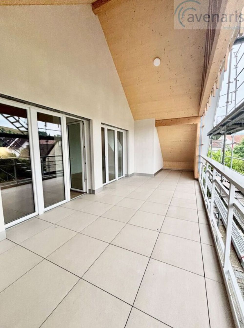 Traumhafte 4.5-Zimmer-Dachwohnung mit Weitblick - exklusives Wohnen - überdachte Terrasse