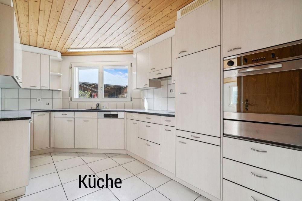 Grosszügige 4-Zi-Wohnung im EG inkl. 2 Parkplätze - Erstbezug nach Sanierung - Bild 3
