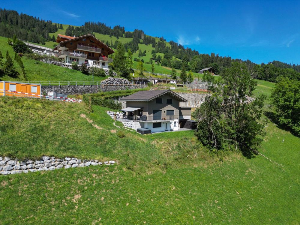 Neubau Wohnhaus "Eggetli" mit Einliegerwohnung und Autounterstand - Bild 5