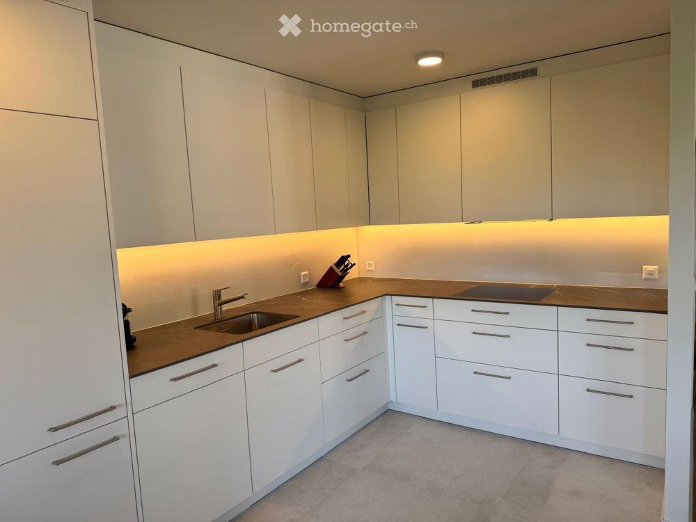 Moderne 3.5-Zimmer-Wohnung im Herzen von Zug mit See- und Bergsicht - Bild 5