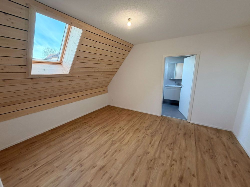 Neue 2.5-Zimmer-Wohnung in Coeuve mit privatem Bad - Bild 8