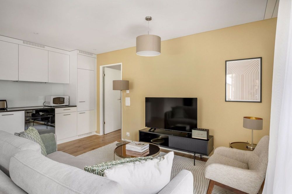 Geräumig Kloten 3.0 ZW. mit Keller & W/T, Nah zum Markt, by Blueground - Bild 3