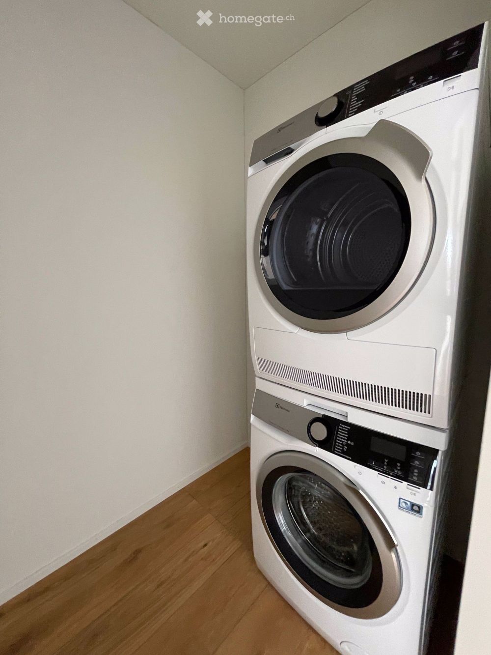 Helle und moderne 3.5 Zimmer Wohnung im 2. Obergeschoss in Dielsdorf - Minergie Standard - Bild 6