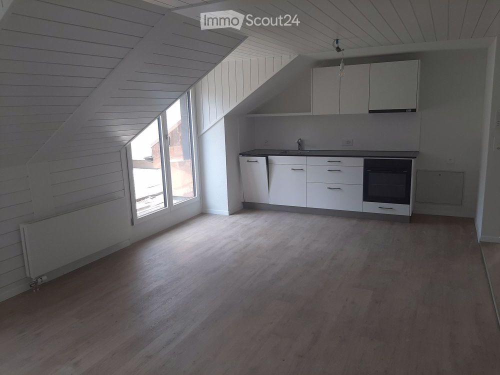 Charmante 2.5-Zimmer-Wohnungen im Dorfkern Einsiedeln mit grosser Terrasse - Bild 4