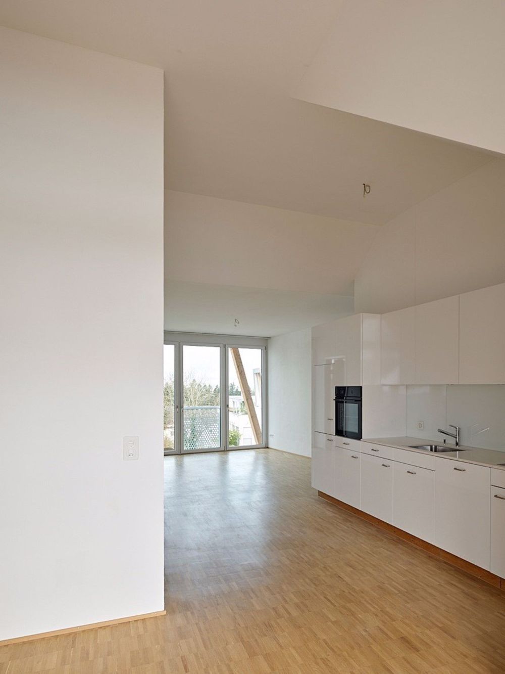 modern Wohnen in ruhigem Quartier! - Wohnzimmer