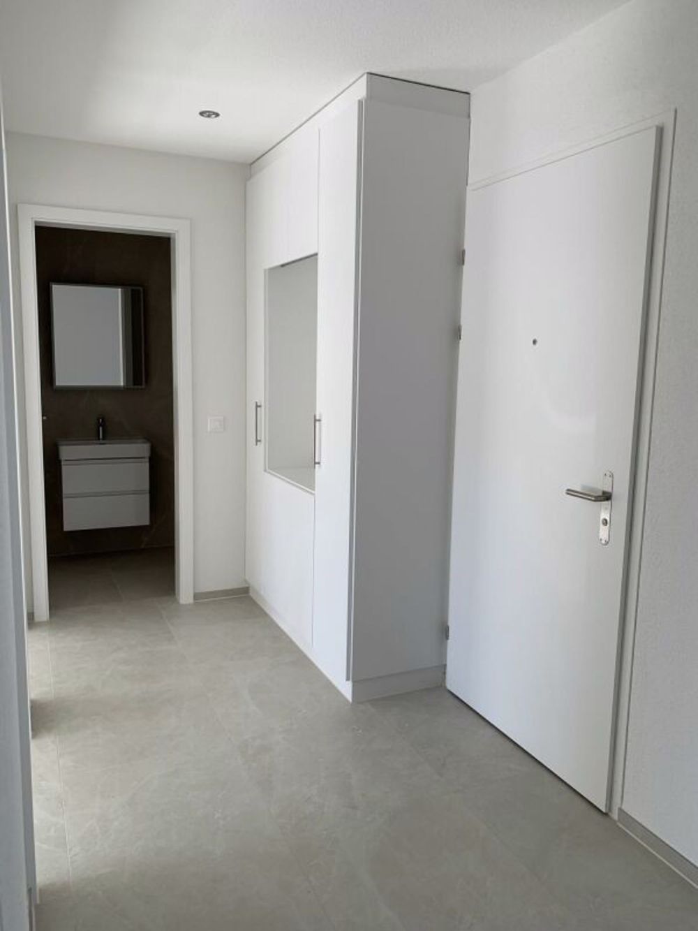 Lichtdurchflutete, moderne 4½-Zimmerwohnungen mit grosser Terasse in Studen - Bild 5