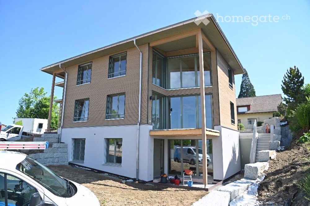 4 neue, wertige 3.5-Zimmer-Hausteile sowie eine 2.5-Zimmer-Wohnung in Arni AG zu vermieten - Bild 1