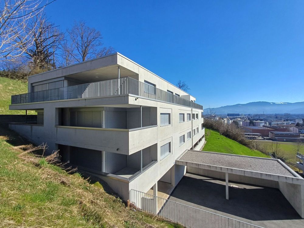 Exklusive 3.5 Zimmer-Eigentumswohnung zu vermieten - Bild 1