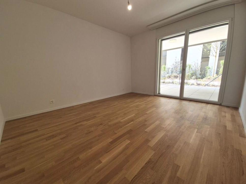 Geräumige 2.5-Zimmer-Wohnung im Erdgeschoss mit 18 m2 Terrasse - Bild 6