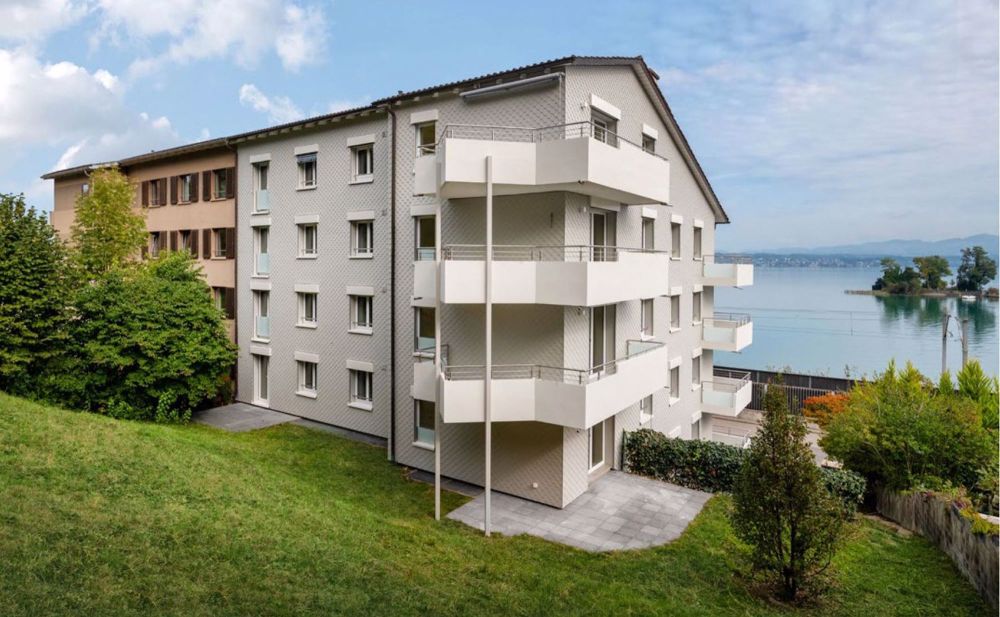 Sanierte Wohnung direkt am See - Aussenansicht (Bild einer baugleichen Wohnung)