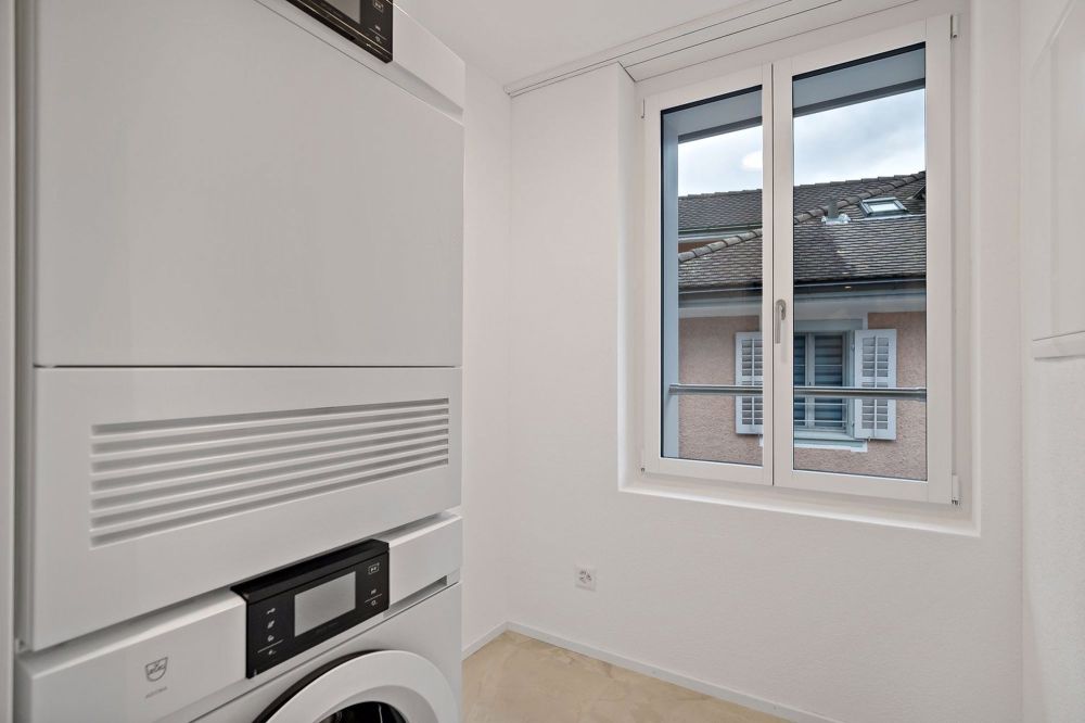 Neubau 3.5 Zi. Wohnung - Erstbezug mit Lift - Eigener Waschturm