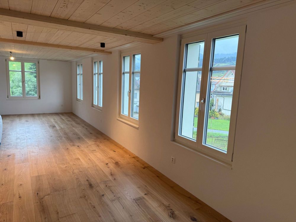 Moderne 4.5-Zimmer-Wohnung an ruhiger Lage in Nesslau - Bild 2