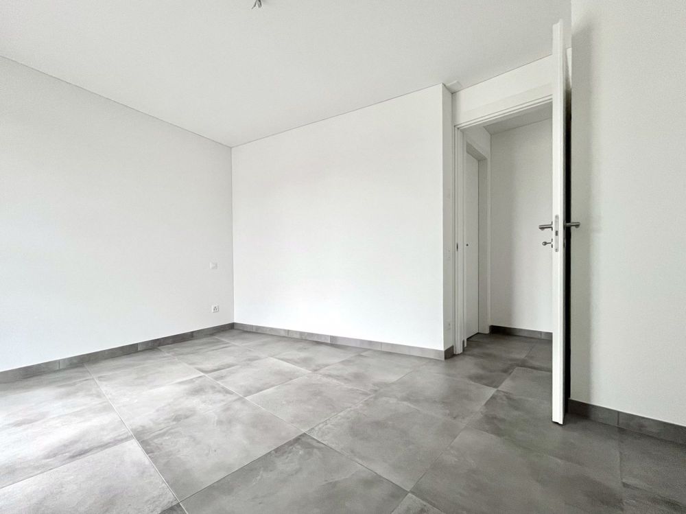 AFFITTASI NUOVO 1.5 LOCALI CON TERRAZZO A LUGANO TESSERETE - Bild 8