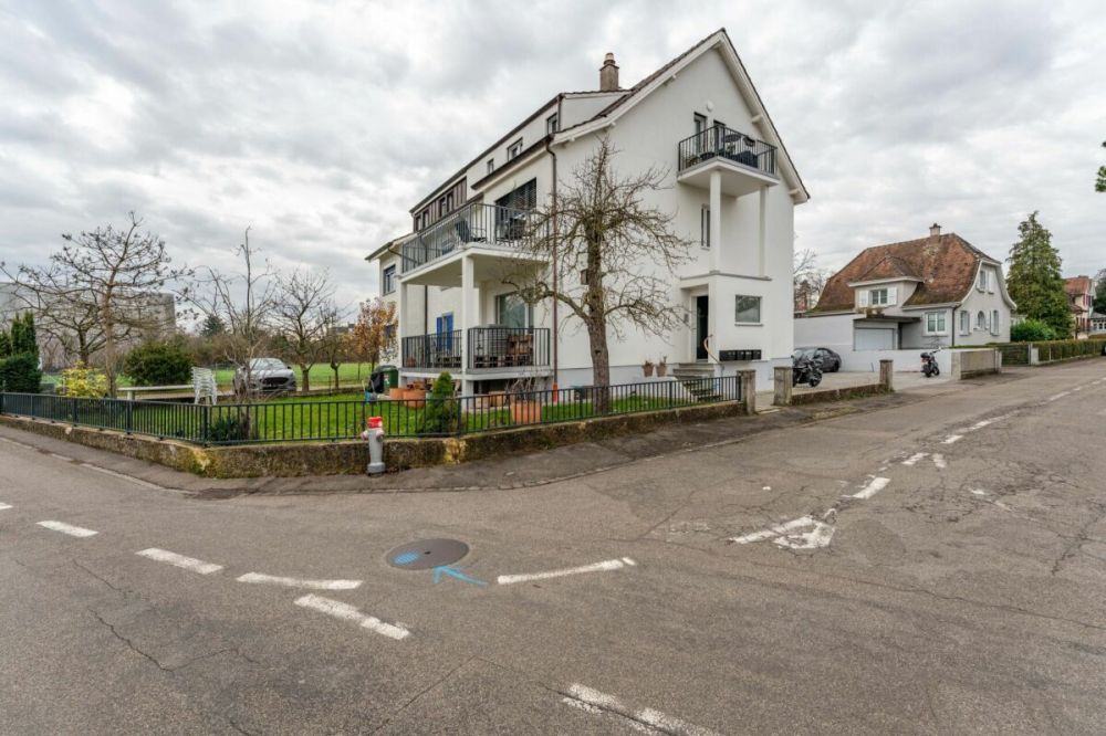 Traumwohnung an ruhiger Lage und guter ÖV-Anbindung - Bild 8