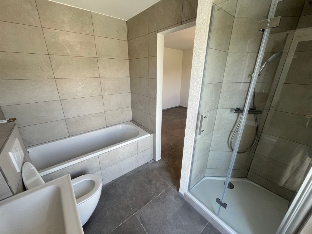 Erstbezug nach Totalsanierung – moderne 2.5-Zimmer-Attikawohnung mit 2 grossen Terrassen in Olten - Bild 5
