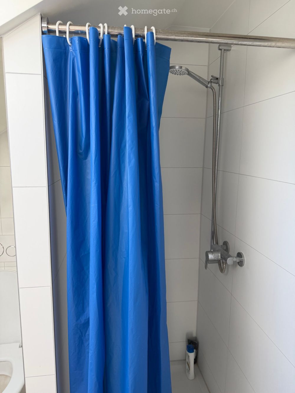 Schöne Dachwohnung in Winterthur/Seuzach für Besichtigung bei mir melden - Bild 2