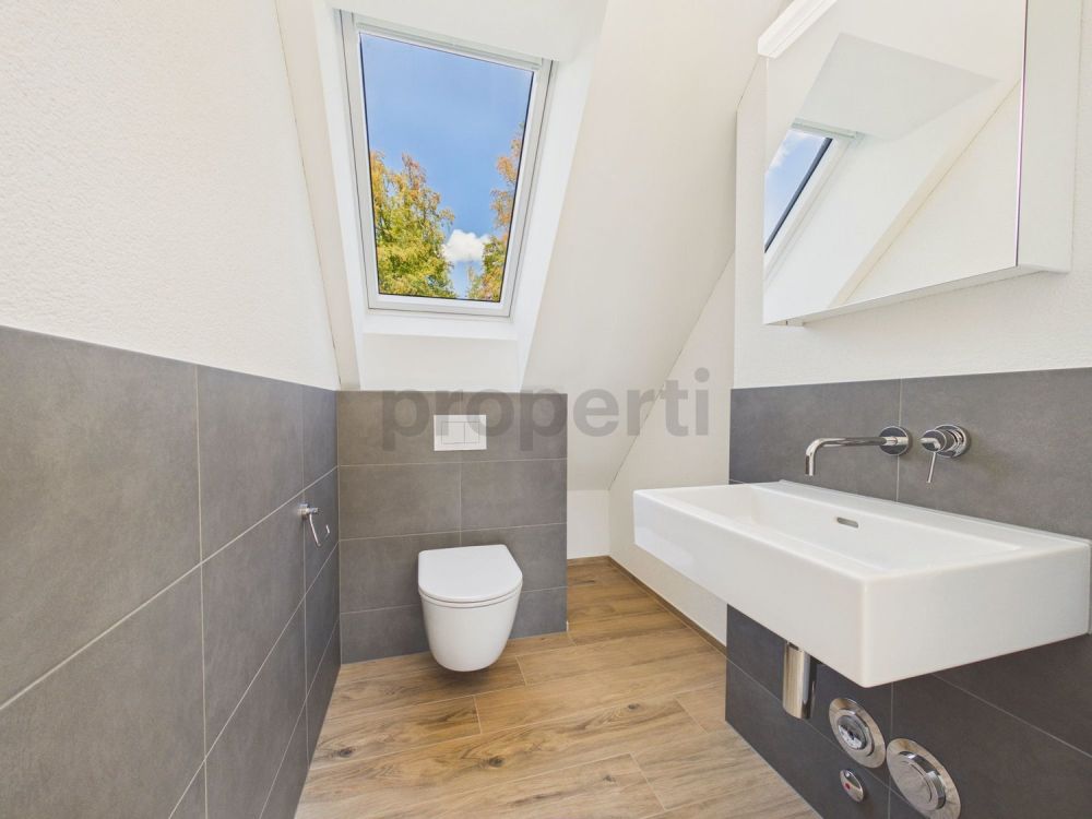 Attikawohnung direkt am Waldrand mit Zürichseeblick, Minergie-Standard und Free-Cooling - Image 10