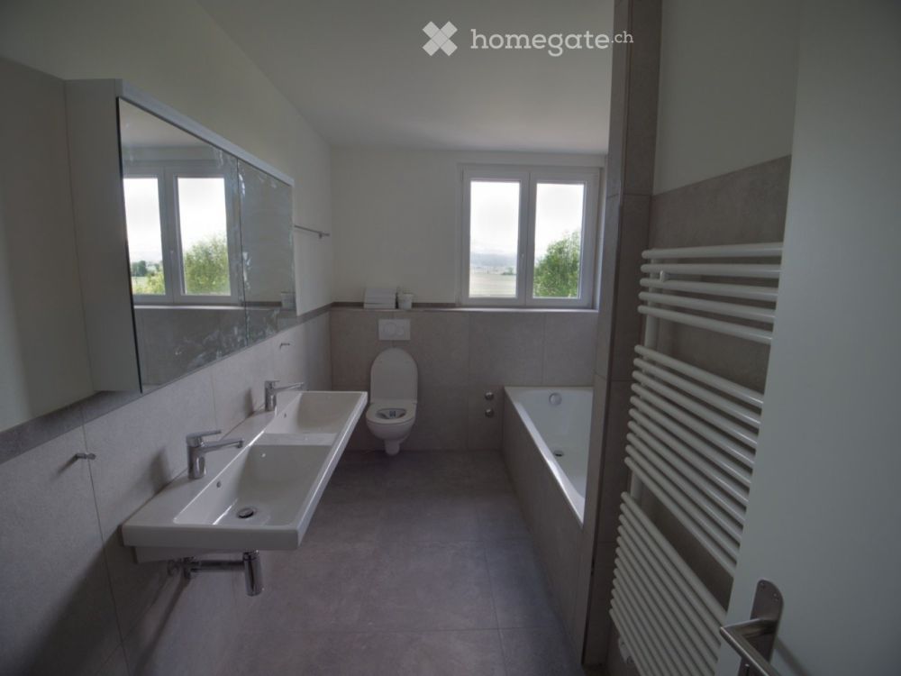 Helle 4.5-Zimmer-Wohnung mit Balkon und schöner Aussicht in Buttikon SZ - Bild 6