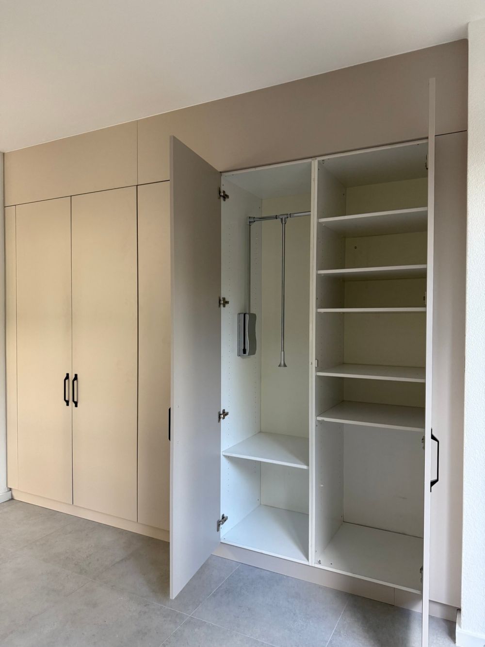 Neu sanierte, rollstuhlgerechte 1.5-Zimmerwohnung mit Terrasse im beliebten Gurzelenquartier Biel - Bild 8