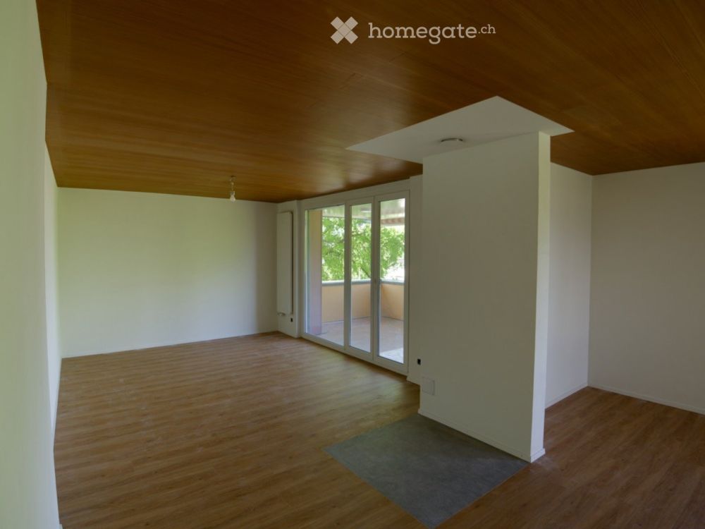 Helle 4.5-Zimmer-Wohnung mit Balkon und schöner Aussicht in Buttikon SZ - Bild 4
